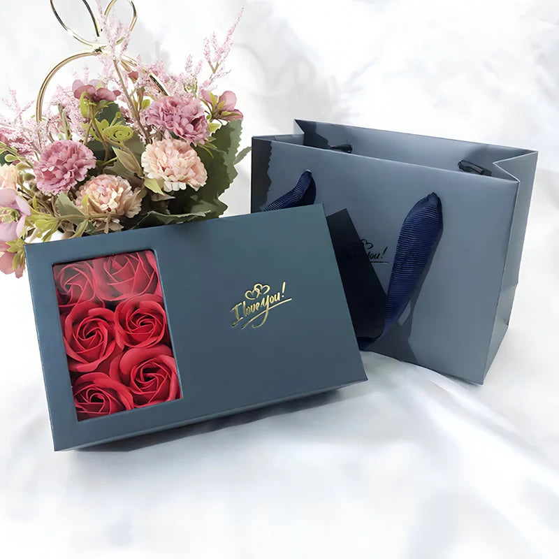 Lux poklon set - Elegantna kutija sa ružama