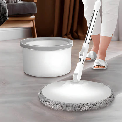 Rotirajući mop sa kofom koja se sama čisti