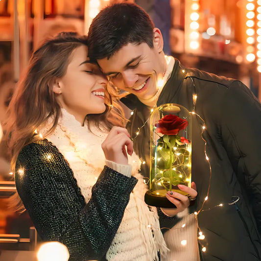 Vječna svjetleća ruža u staklenom zvonu